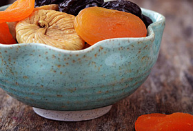 3 секретных фрукта на ночь восстановят позвоночник и добавят сил